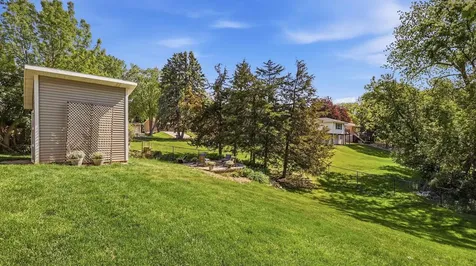 1040 Southern Dubuque IA 52003