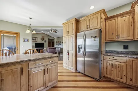 37754 390th Guttenberg IA 52052