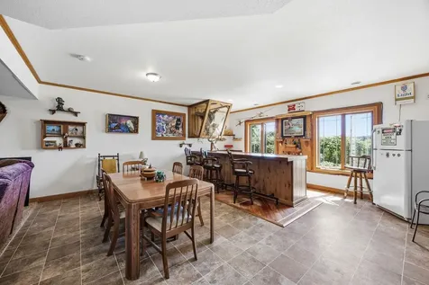 37754 390th Guttenberg IA 52052