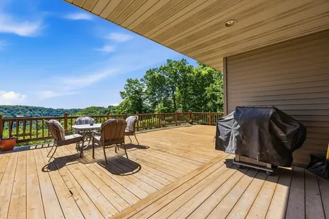 37754 390th Guttenberg IA 52052