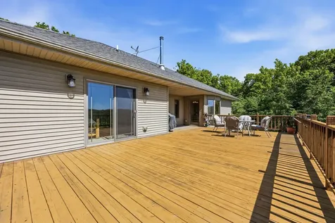 37754 390th Guttenberg IA 52052