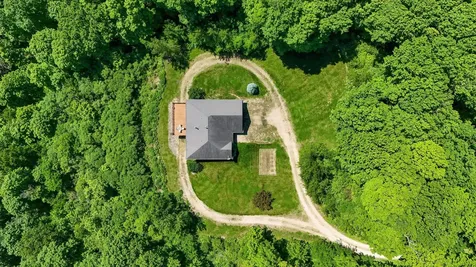 37754 390th Guttenberg IA 52052