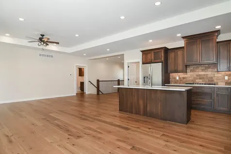 1374 Cedar Trail Dubuque IA 52003