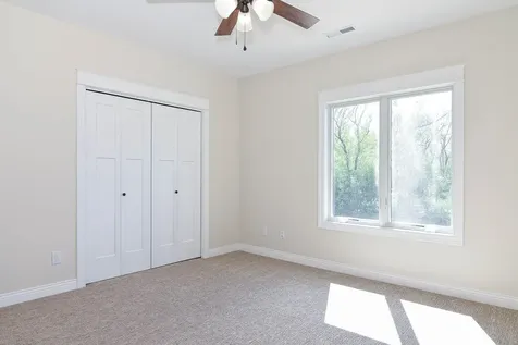 1374 Cedar Trail Dubuque IA 52003