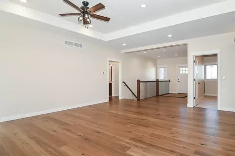 1374 Cedar Trail Dubuque IA 52003