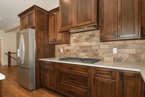 1374 Cedar Trail Dubuque IA 52003
