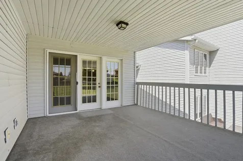 2312 Pasadena Drive, Unit 77 Dubuque IA 52001