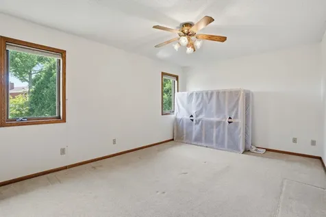 2312 Pasadena Drive, Unit 77 Dubuque IA 52001