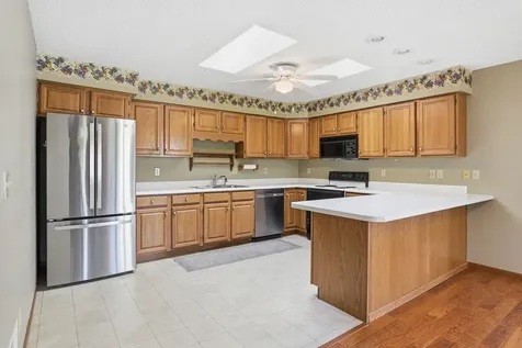 2312 Pasadena Drive, Unit 77 Dubuque IA 52001
