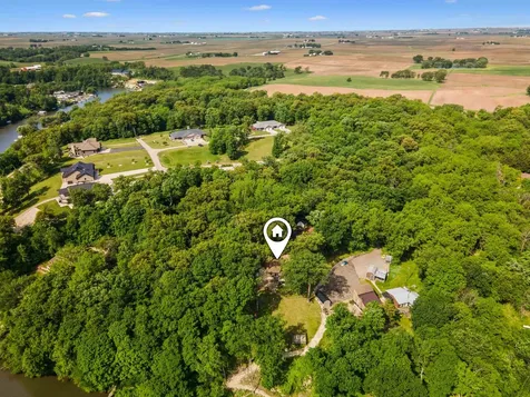 20706 251 Manchester IA 52057-0000