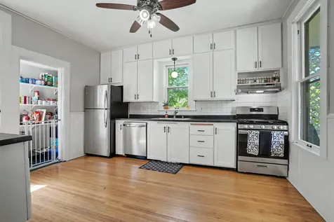 215 Lowell Dubuque IA 52001
