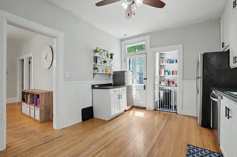 215 Lowell Dubuque IA 52001