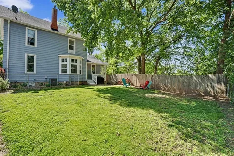 215 Lowell Dubuque IA 52001