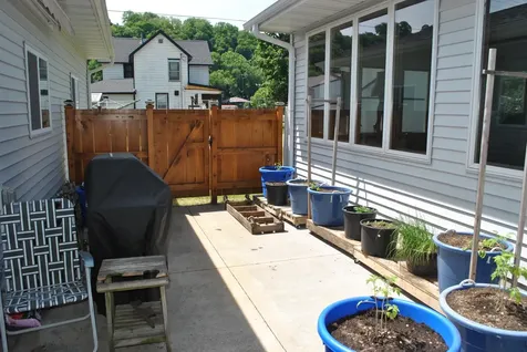 506 N Second Guttenberg IA 52052