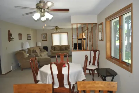 506 N Second Guttenberg IA 52052
