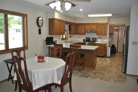 506 N Second Guttenberg IA 52052