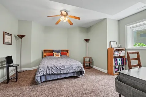 2491 Millstone Dubuque IA 52002
