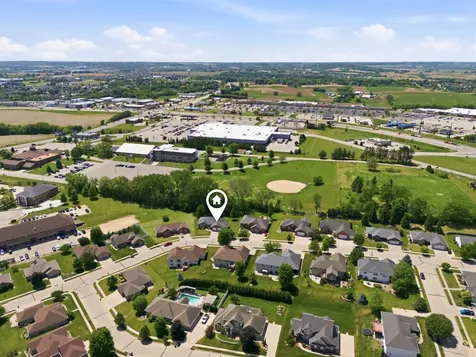 2491 Millstone Dubuque IA 52002