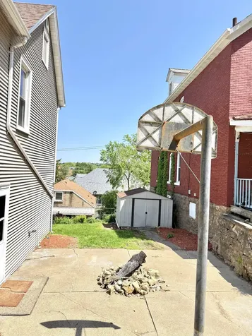 2106 Kleine Dubuque IA 52001
