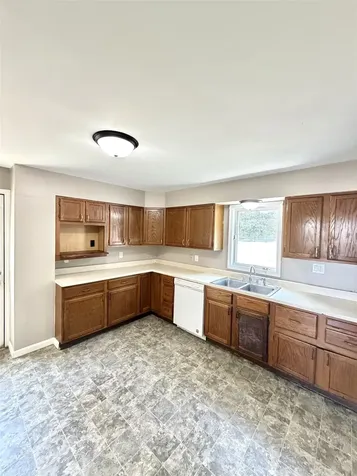2106 Kleine Dubuque IA 52001