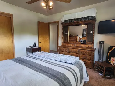 1705 Diane Dubuque IA 52003