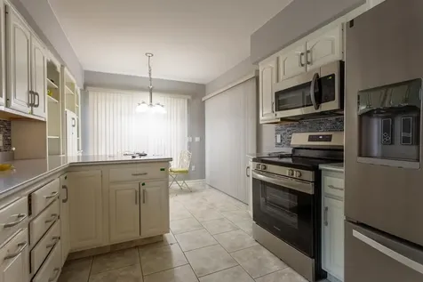 3214 Lake Ridge Unit E Dubuque IA 52003