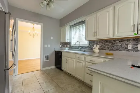 3214 Lake Ridge Unit E Dubuque IA 52003