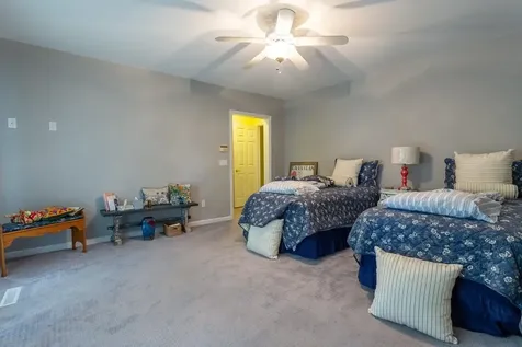 3214 Lake Ridge Unit E Dubuque IA 52003