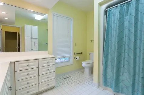 3214 Lake Ridge Unit E Dubuque IA 52003