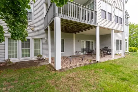 3214 Lake Ridge Unit E Dubuque IA 52003