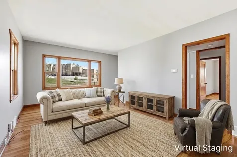 1935 N Grandview Dubuque IA 52001