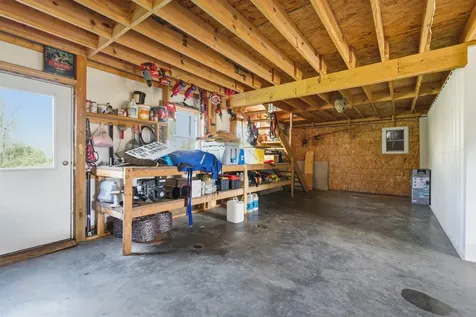 2842 285 Hopkinton IA 52237