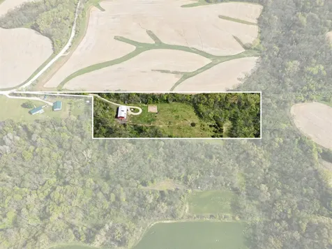 2842 285 Hopkinton IA 52237