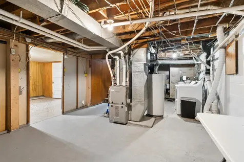 338 E Plum West Union IA 52175