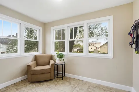 317 W Grand Monticello IA 52310