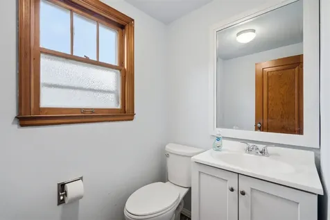 317 W Grand Monticello IA 52310