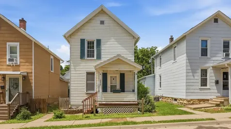 273 N Booth Dubuque IA 52001