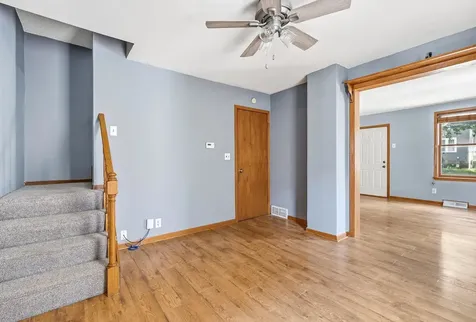 273 N Booth Dubuque IA 52001