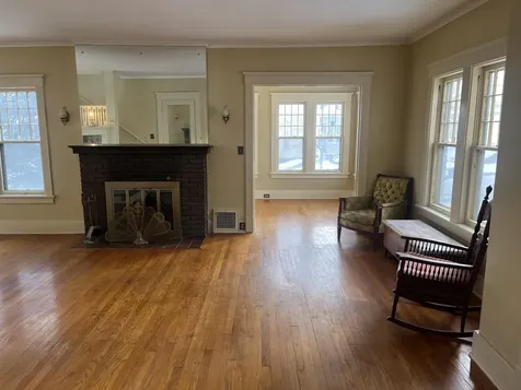 660 Alta Vista Dubuque IA 52001