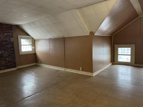 660 Alta Vista Dubuque IA 52001