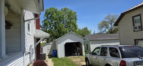 103 SE 3rd Elkader IA 52043