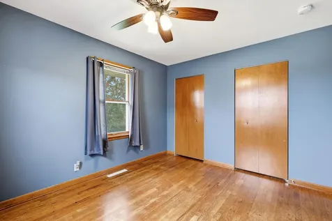 1040 Clara Dubuque IA 52001
