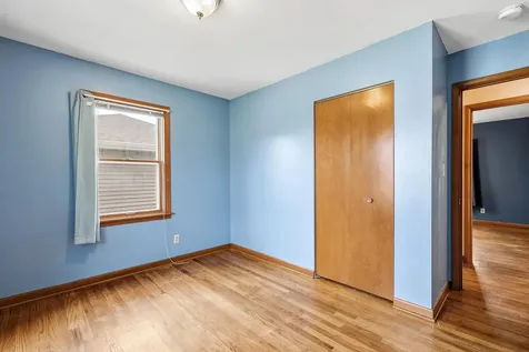 1040 Clara Dubuque IA 52001