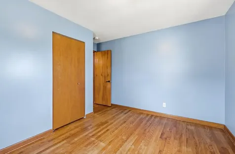 1040 Clara Dubuque IA 52001