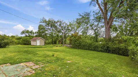 1040 Clara Dubuque IA 52001