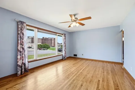 1040 Clara Dubuque IA 52001