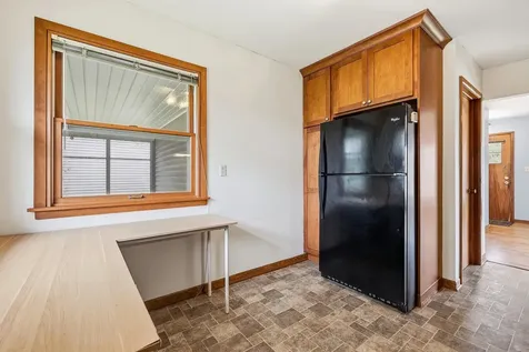 1040 Clara Dubuque IA 52001