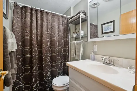 616 W 1st Cascade IA 52033