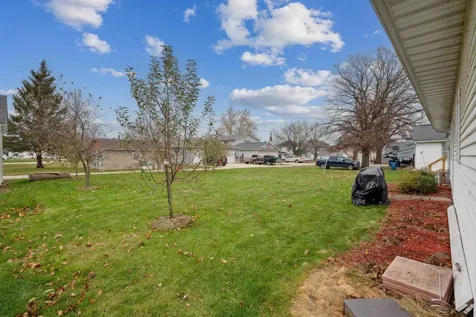616 W 1st Cascade IA 52033