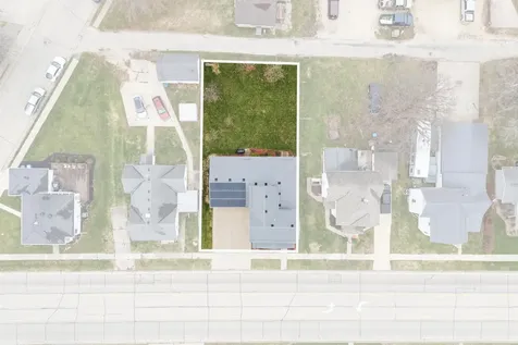 616 W 1st Cascade IA 52033